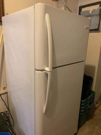 white-fridge-big-0